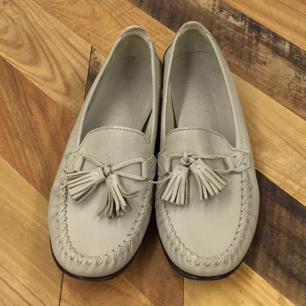 Cole Haan Beige Moccosins